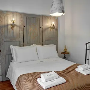 Republica Bed & Breakfast Coimbra